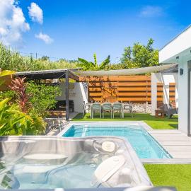 Domaine Simini - Villas de standing entre mer et montagne: Sainte-Rose şehrinde bir otel