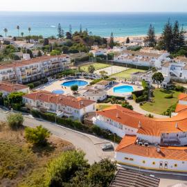 Viesnīca Luz Bay Hotel pilsētā Lusa