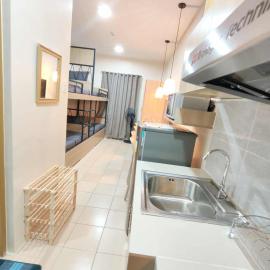 8 Spatial Studio with Wifi, Netflix, Amenities