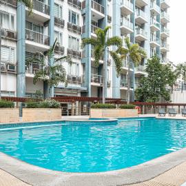 Condo Apartment near Manila Airport NAIA T3, hotel din Manila