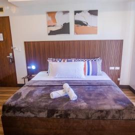 Hotel NaeR, hotelli kohteessa Romblon