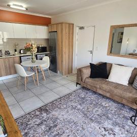 Luxury Apartment in Somerset West