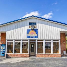 Hotel O Relax Inn Lewisburg near I-64、ルイスバーグのホテル