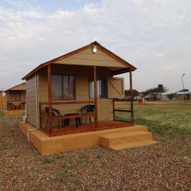 Shumba Camping Site โรงแรมในมาฮิเคง