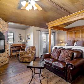 Adobe Village Inn Sundance Suite, hotel in Sedona