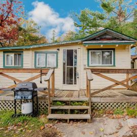 2-Bedroom Cottage #5 - Lodgepole Pine