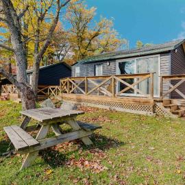 Studio Cottage #8 - Jack Pine, hotel en Gravenhurst
