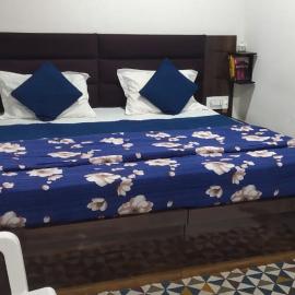 Amri's Villa, hotel i Ābu