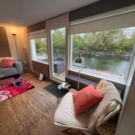 Authentieke Magische Woonark, hotel u gradu Utreht