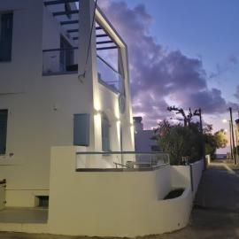 Captain Lazaros Villas and Suites, hotell Perissas