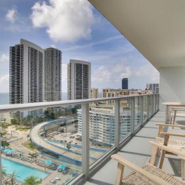 Upscale Condo w/ Pool Access in Hyde Beach House!