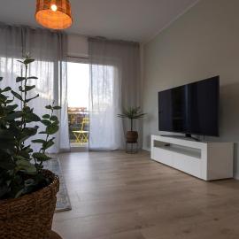 Stilvolle & zentrale Ferienwohnung in Oranienburg, hotel in Oranienburg