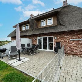 Reetgedecktes Wohlfühlhaus Nordseeloft 98b mit Sauna und Kamin