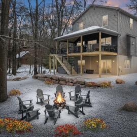 New Lakeview Gateway Lake Access, Hot tub, EV, מלון בלייק הרמוני