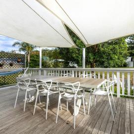 Mar-Lins - Pet Friendly - 2 Mins Walk to Beach, מלון בCallala Beach