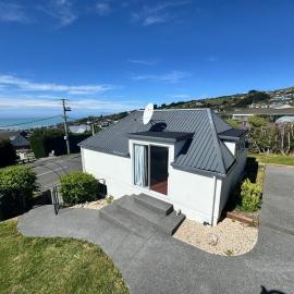 Belleview Cottage- Cute cottage with views of sea, city and snowpeeks, hotel in Christchurch