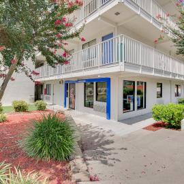 Motel 6-Columbus, OH - West، فندق في كولومبوس