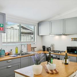 Luxury 2BR Beachside Stay - 2 Parking