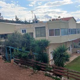 Κτήμα ΓΟΥΡΔΟΎΠΗ Georgιο, khách sạn ở Lalióti