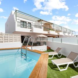 Arpon Santa Rosa 1 by Escape Home, hotel in Puerto del Carmen