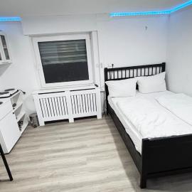 Zoe single room