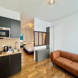 랭스에 위치한 호텔 Wellness Suite Ponsardin RDC - Reims Centre