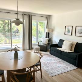 Ski in out condo sur la montagne, hotel em Bromont