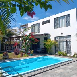 Lakeview villa