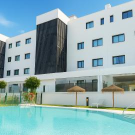 Luxury 2BR Apartment Big Terrace Pool Higuerón West