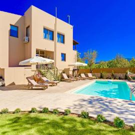 Villa Aclando with private swimming pool