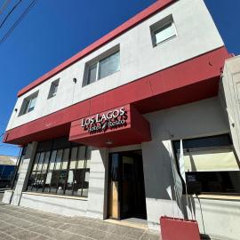 Los Lagos Hotel, מלון בSarmiento
