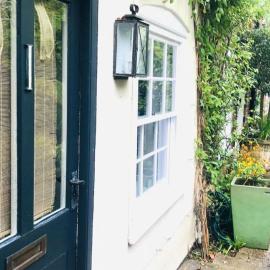 Mews Cottage off Marlborough High Street