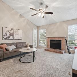District West Apartments Comfort Made Simple, hotel in Lubbock