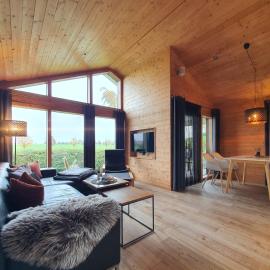 Schwarzes Holzferienhaus mit Sauna -- FELDRAIN -- an der Ostsee, Zierow bei Wismar, 4-6 Personen