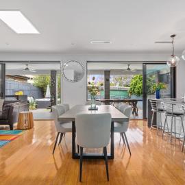 Bright Family Home in Rydalmere with Yard & BBQ