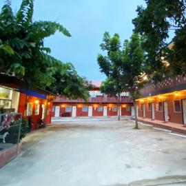 Panngernpanthong inn resort, hotel in Ban Nong Chaeng
