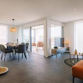 Apartment Stockhorn near the lake and mountains, hotel in Spiez