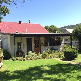PET Friendly Miners Cottage 'Baraka BnB' in the heart of the Yarra Valley
