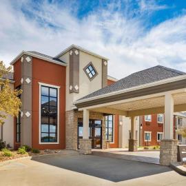 Howard Johnson by Wyndham Oacoma Hotel & Suites, hotel in Oacoma