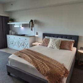 ツ Home Away From Home ツ
