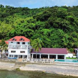 Salacia Beachfront Resort, hotel u gradu Batangas City