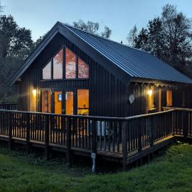 Bracken Lodge, hotel u gradu Dallavich