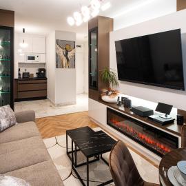 ApartSanok - Apartament Widokowy 27-49, Sanok, hotel v destinaci Sanok