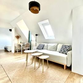 Appartement Douillet - Vue Mer - Piscine/ Tennis, hotel em Cabourg