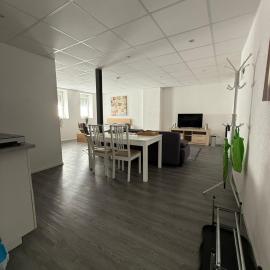 Modernes 1-Zimmer-Apartment im Herzen Oberkochens, Hotel in Oberkochen