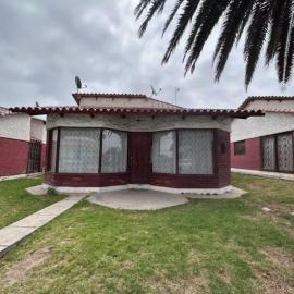 Cómoda casa a pasos de la playa, hotel a La Serena