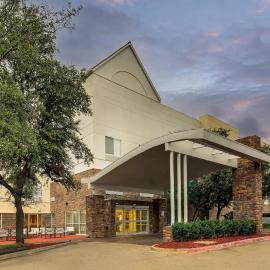 Best Western Plus Las Colinas Inn & Suites, hotel v mestu Irving