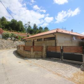 Casa Oliveira e Quinteiro Gerês, hotel sa Geres