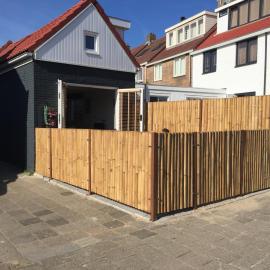 Ferienhaus Glücklich am Meer 1 mit Wellnesszugang, готель у місті Егмонд-ан-Зе
