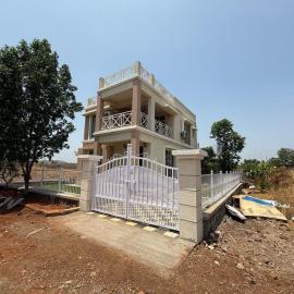 3bhk bungalow with ac in all rooms, מלון בAhupe